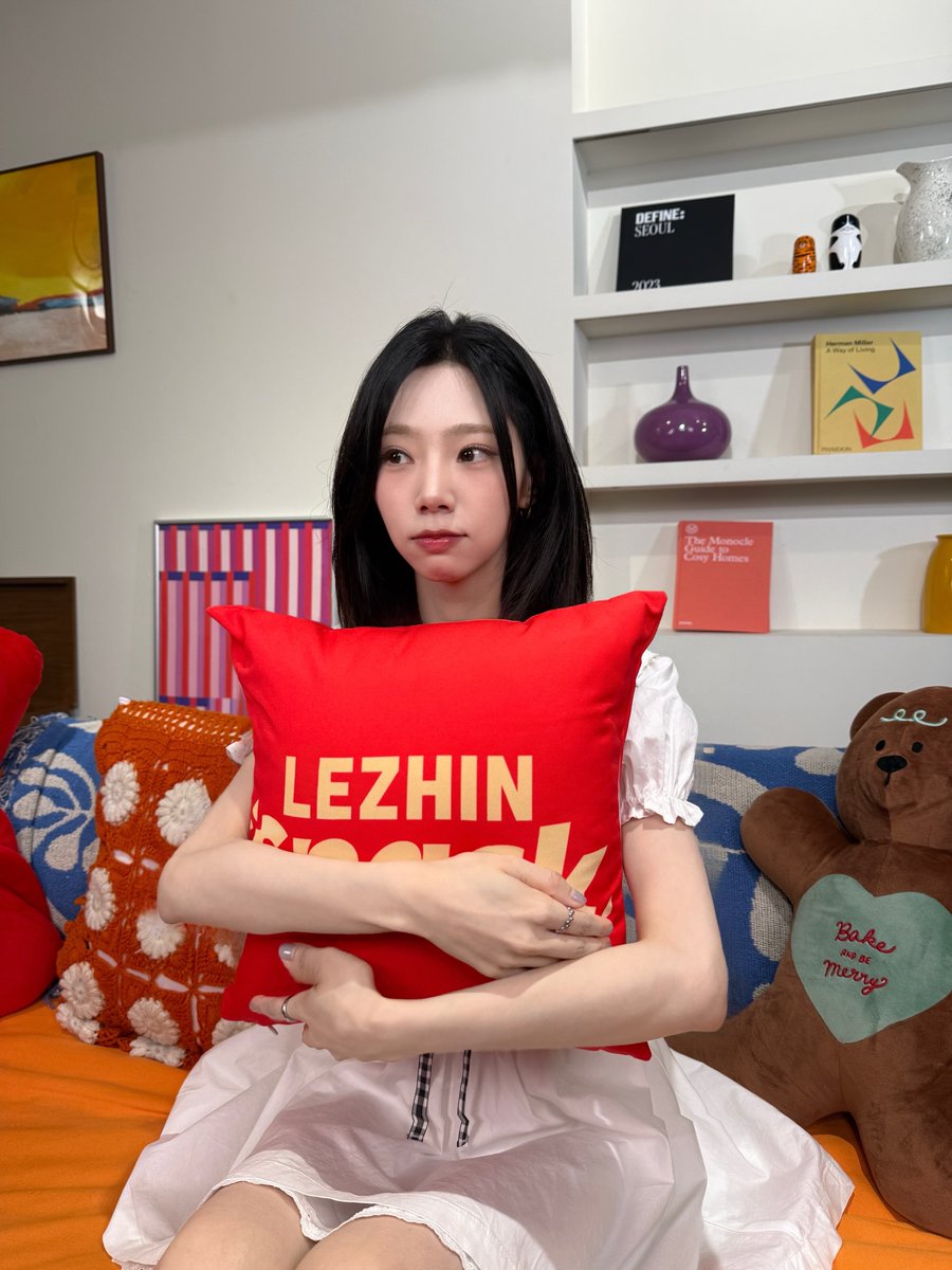 thinking about yeoreum tweet media