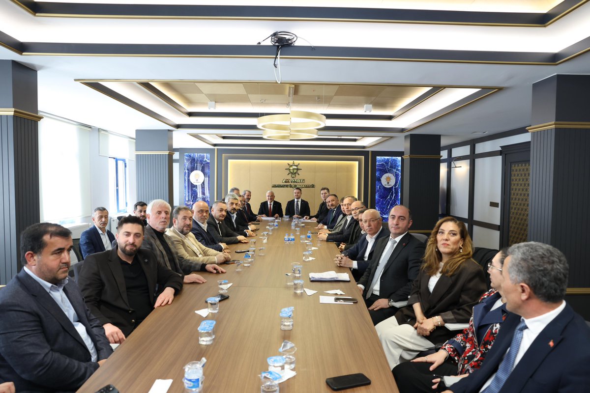 ozdemirsamet's tweet photo. Ordu Büyükşehir Belediye Meclisi Nisan Ayı Olağan Toplantısı öncesinde, partimizin grup toplantısını Ordu Büyükşehir Belediye Başkanımız Sayın Dr. Mehmet Hilmi Güler, belediye başkanlarımız ve Büyükşehir Meclis üyelerimizin katılımıyla gerçekleştirdik.

Toplantımızda alınan kararların Ordu’muza hayırlı olmasını diliyorum.