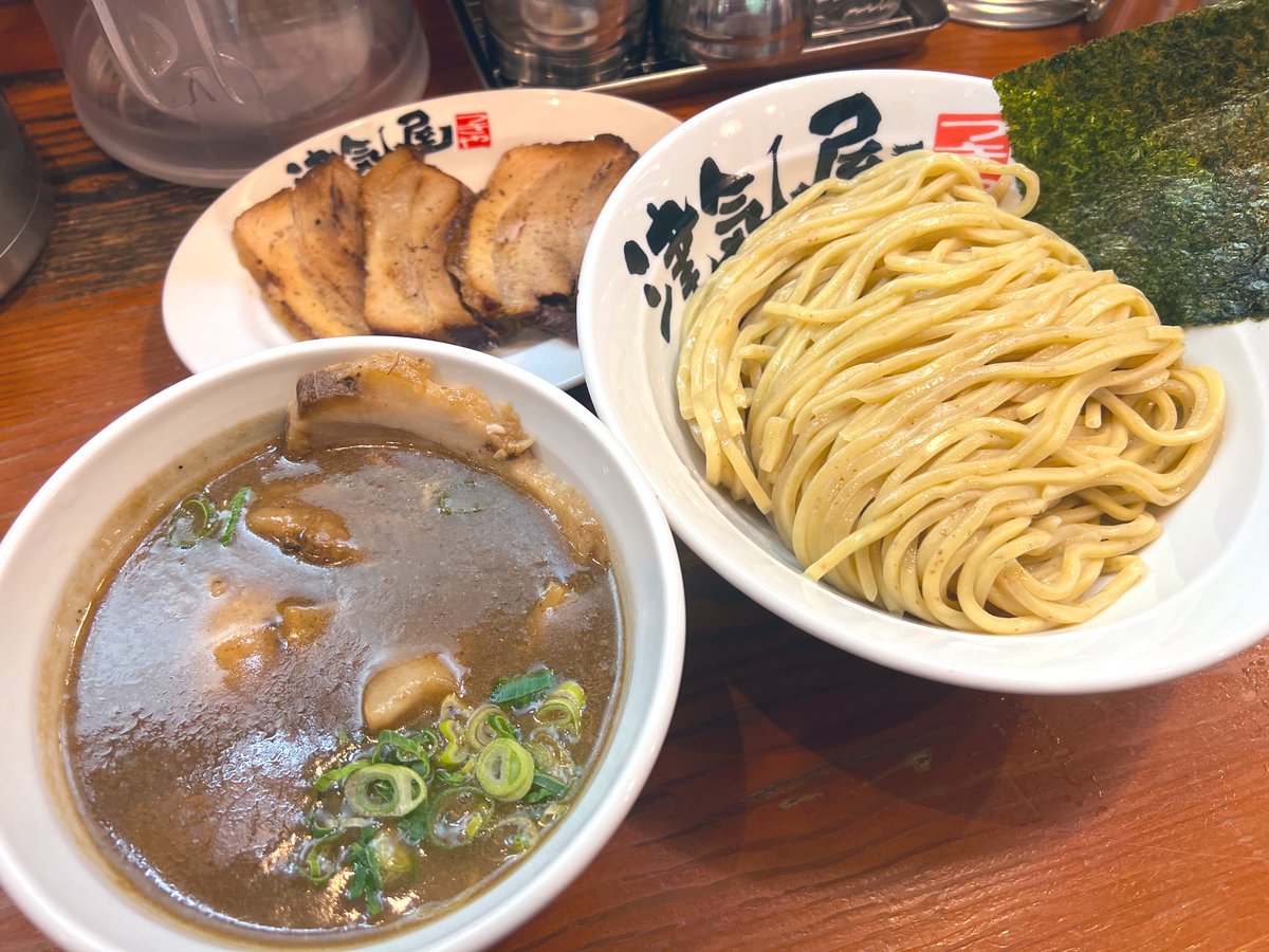 飯ﾃﾛガヤ爺🍚🍖🍜🍺🍔 tweet media