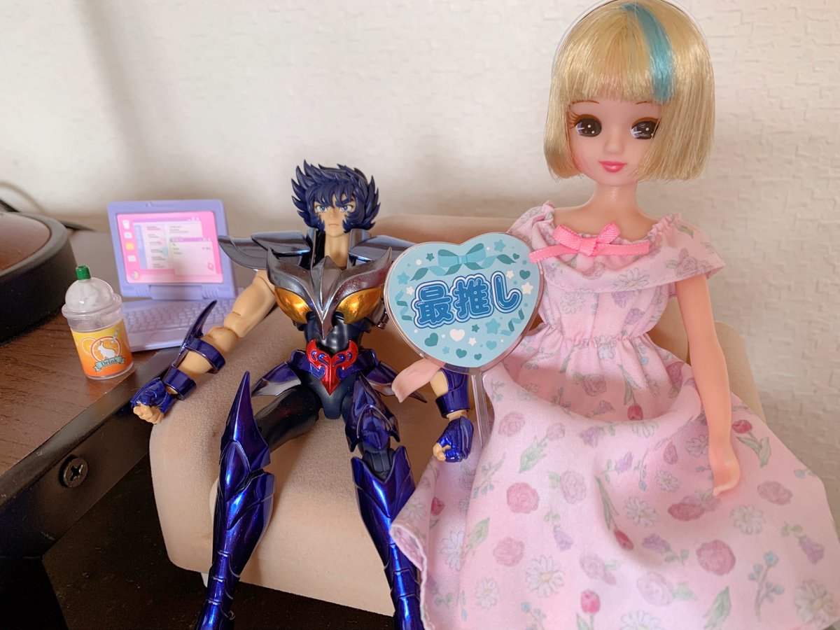 たにこ没こ tweet media