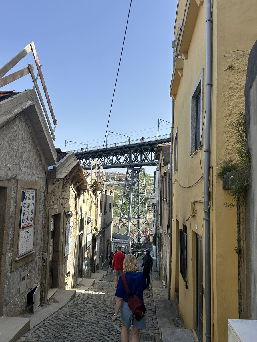 GaryMarriott007's tweet image. What a beautiful city Porto is. Friendly people, cracking weather and some stunning sites. #NFFC #Europe