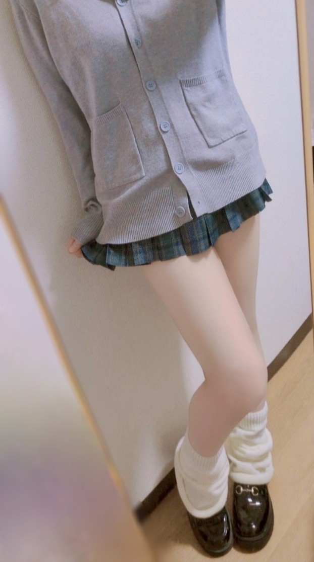 #凍結祭りでフォロワー減ったから自己紹介して逆に増やす
コスプレとかえっちな自撮りをしてる一般絵描き 