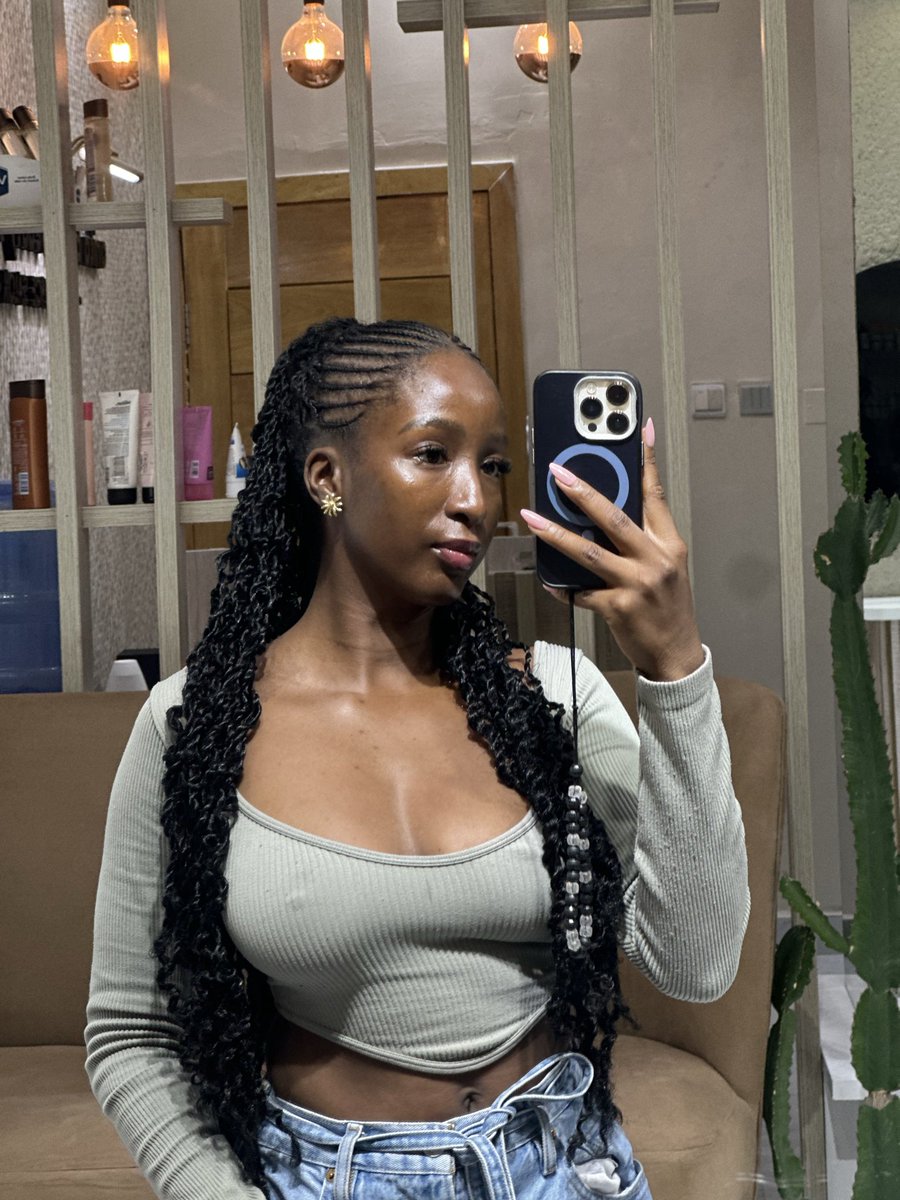 simi💕💕 tweet media