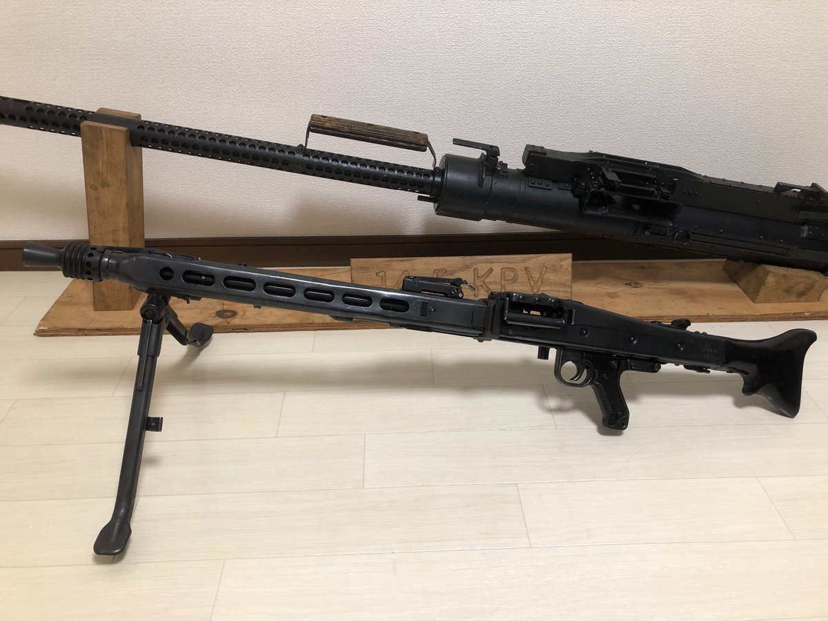 #凍結祭りでフォロワー減ったから自己紹介して逆に増やす
見かけたので便乗です。確かに減っていた…

イラストと無可動の垢です。よろしくお願いします 