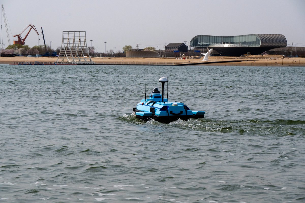 AquaHelpers's tweet photo. KOI Turbo USV — compact, powerful, and field-ready.
Carbon-fiber hull + pump-jet propulsion for strong thrust and stability in a 1.2m platform.
Built for efficient hydrological surveys.

#AquaHelpers #ADCP #Hydrographic #Hydrological #USV #UnmannedSystem https://t.co/zVOOFIM8LJ