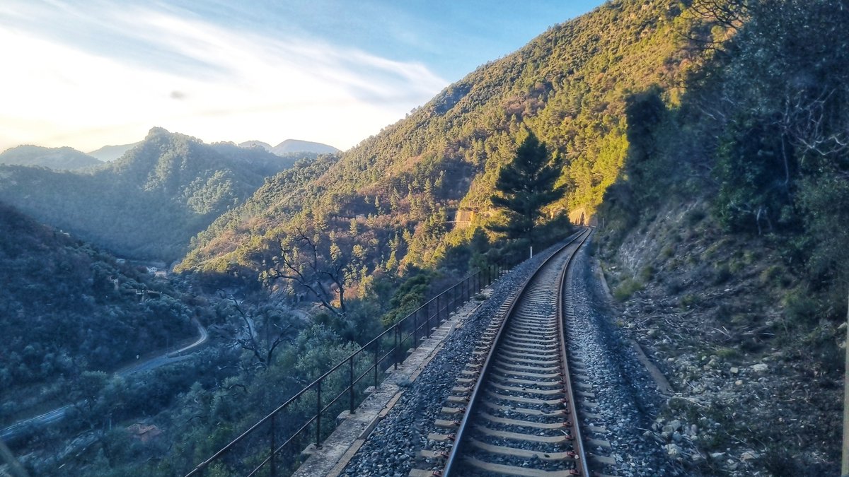 Train ZOU ! Sud Provence Alpes Côte d 'Azur tweet media
