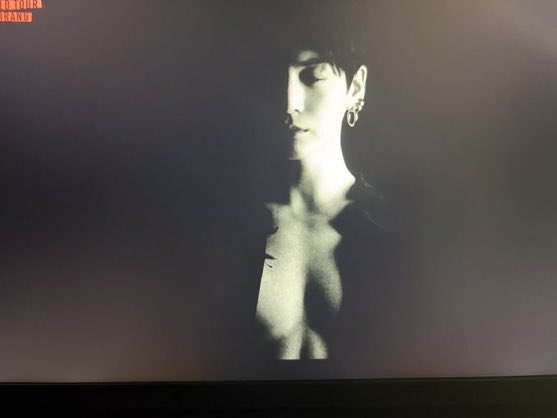 jeonIves's tweet photo. WHY JUNGKOOK WAS HALF NAKED https://t.co/zpLWr11lYq