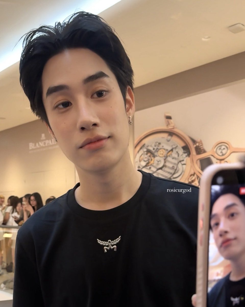 คุนชม (จำศีล) tweet media