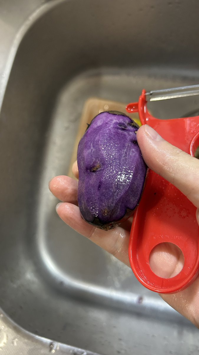 シャル tweet media