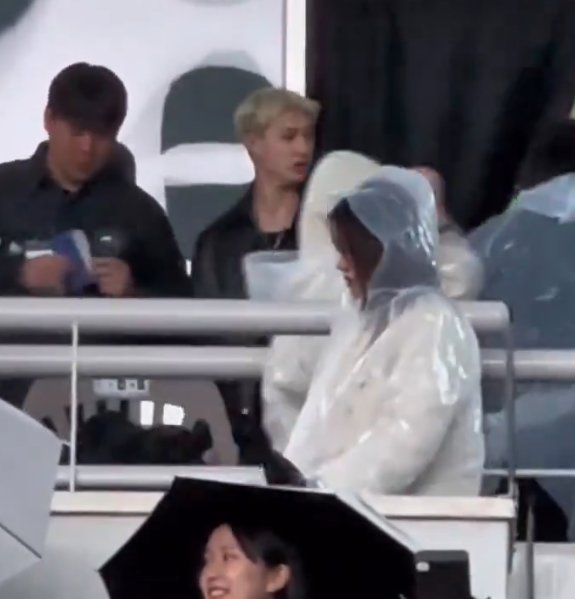 About Music tweet media