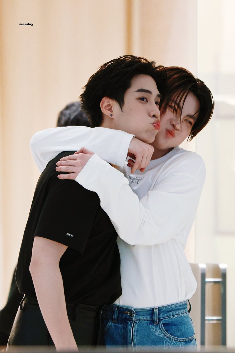 𝐦𝐨𝐧𝐝𝐚𝐲˖.☘︎ ݁˖ tweet media