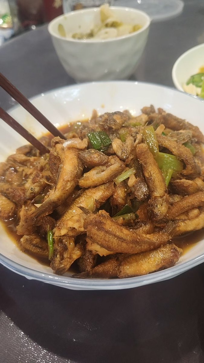 凌起点 tweet media