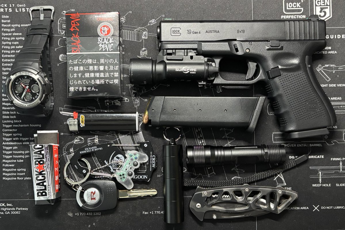 ReGO_Kazami's tweet image. 本日の仮想エブリデイキャリー

…なんか全体的に黒いな

 #EDC #EverydayCarry