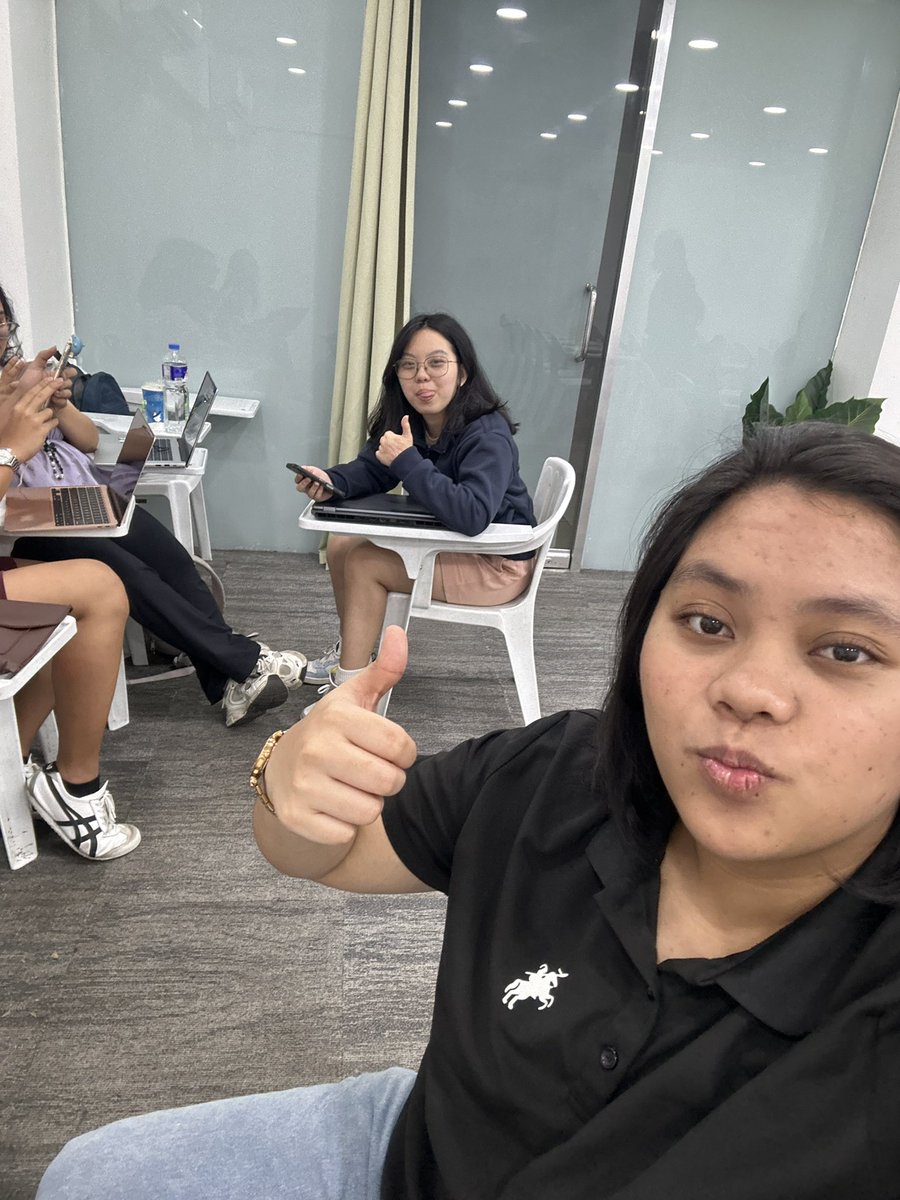 iIovedumpIings's tweet image. dea #MKTG #Day4 #PSYSC55th