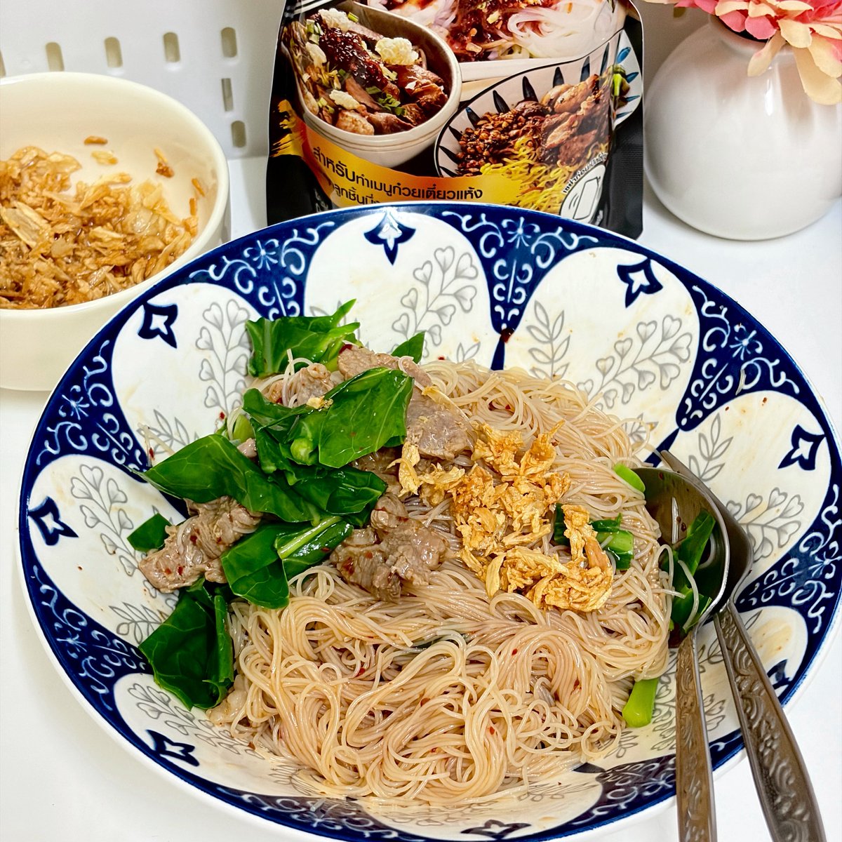 rrayjtm's tweet photo. ซอสก๋วยเตี๋ยวแห้ง เพียวไท (ฮาลาล) 🍜
เข้มข้น กลมกล่อม คลุกเส้นคือกินได้เลย ไม่ต้องปรุงเพิ่ม 💯

https://t.co/vLMVOtO3u2 https://t.co/d0lqg1ujiT