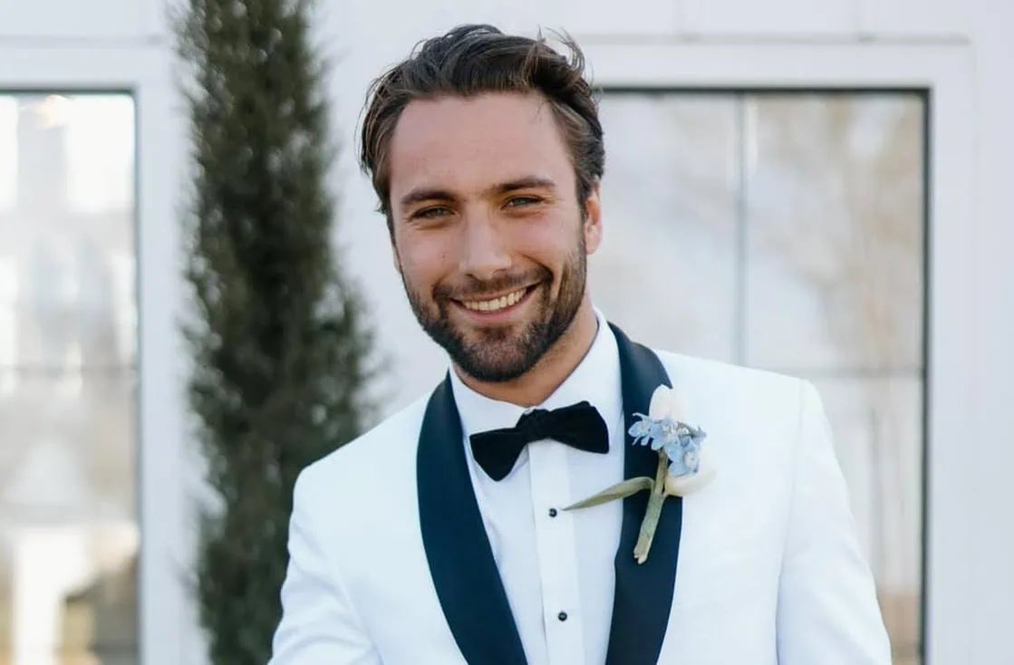 White American tweet media