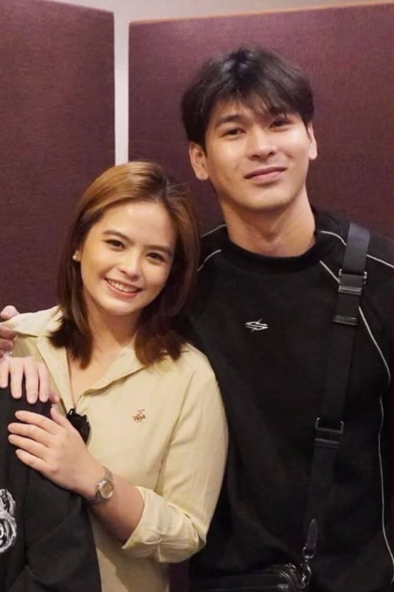 shelly ◡̈ tweet media