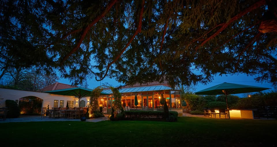 pipeandglass's tweet image. Lighter nights and longer evenings.
#pipeandglass #michelinstar #yorkshirewolds #lightnights