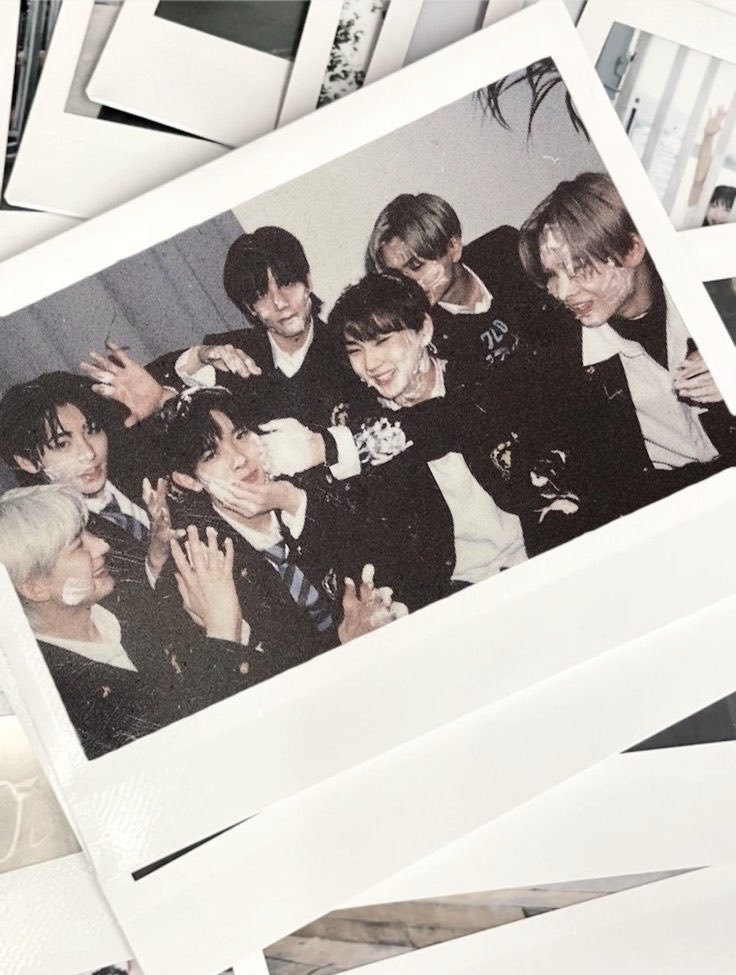 ₊˚⊹⋆ 𝐽𝐽𝑆 ♡₊˚ ft. 𝗘𝗡𝗛𝗬𝗣𝗘𝗡 𝗜𝗦 𝟳 tweet media