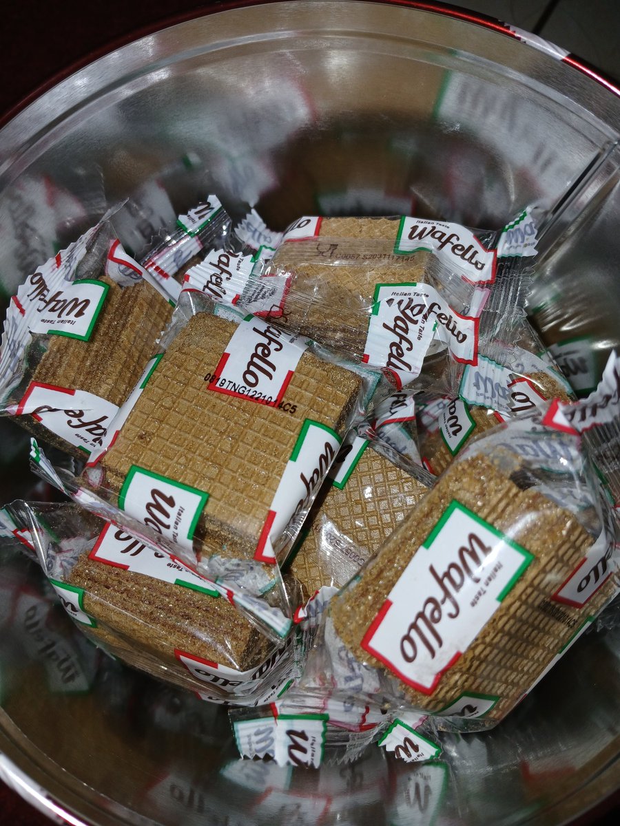 Kalo wafer wafello keknya sekaleng bisa gw abisin sendiri