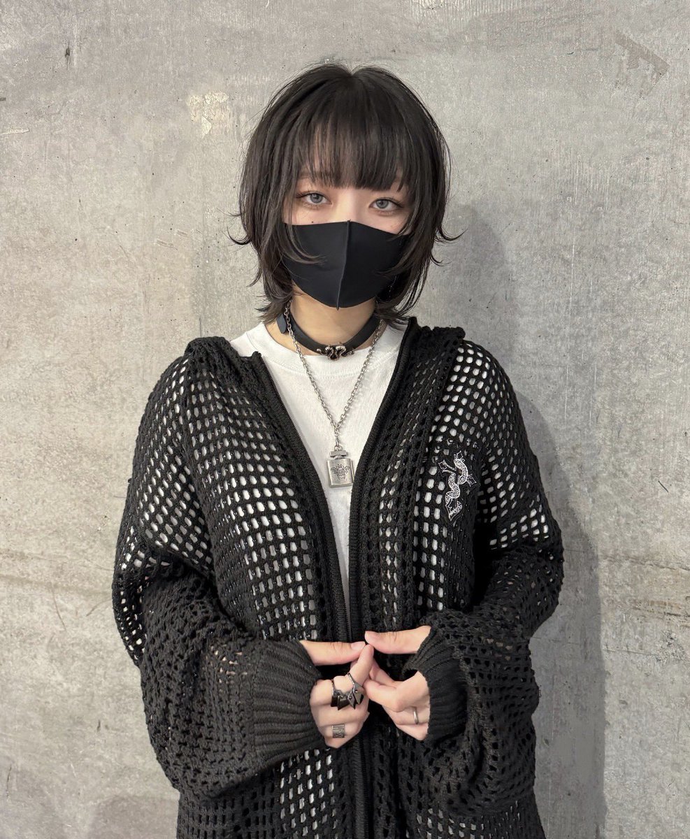 gibous_official's tweet photo. 4.10(金) 21:00 より人気完売アイテムの再販を行います♕

・メッシュパーカー
・バギーパンツ
・ロングスカート
・ネクタイ
・ピアス

豊富なラインナップが登場いたします✨

▼商品ページを公開致しました
https://t.co/s4VKniGpaL https://t.co/PPjkAEwIDz