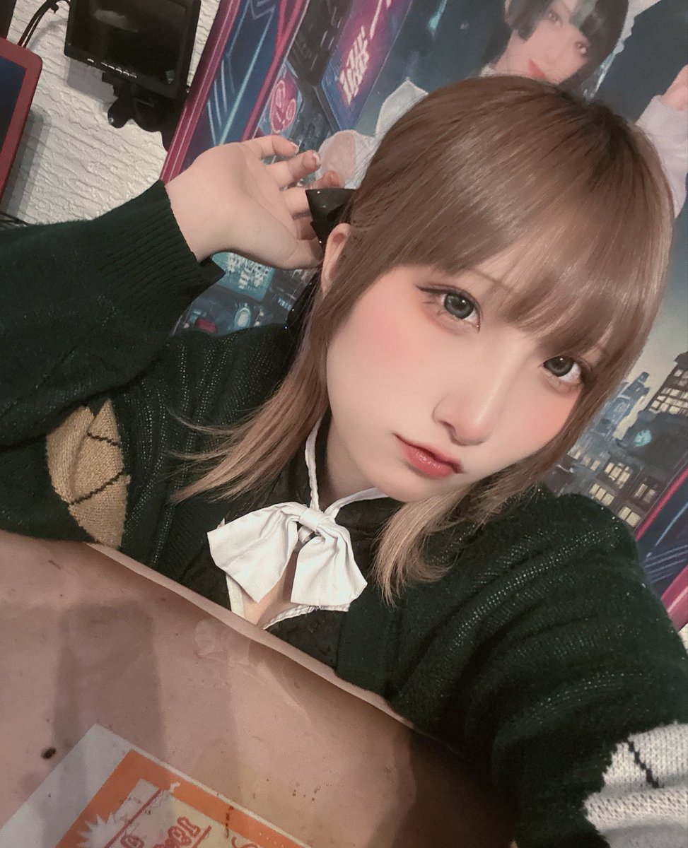 ようろぐいんです❕☀️
新人ちゃんと一緒におります〜♡♡♡♡
めありちゃんかわいい子すぎる🥺(可愛い×良い子)
初チェキ、初おうた、古参オタ名乗るなら今だぞ~🌟
 #メイドカフェQT