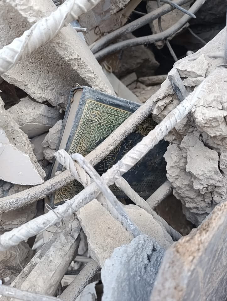 Suzytf's tweet photo. تحت ركام العدوان الصهيوني على تلة الخياط، أمس، في لبنان. 
Under the rubble of the Israeli attack on Talat Al-Khayyat yesterday in Lebanon. https://t.co/p9VDvjgPRc