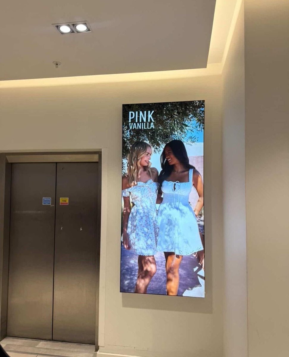 Pink Vanilla tweet media