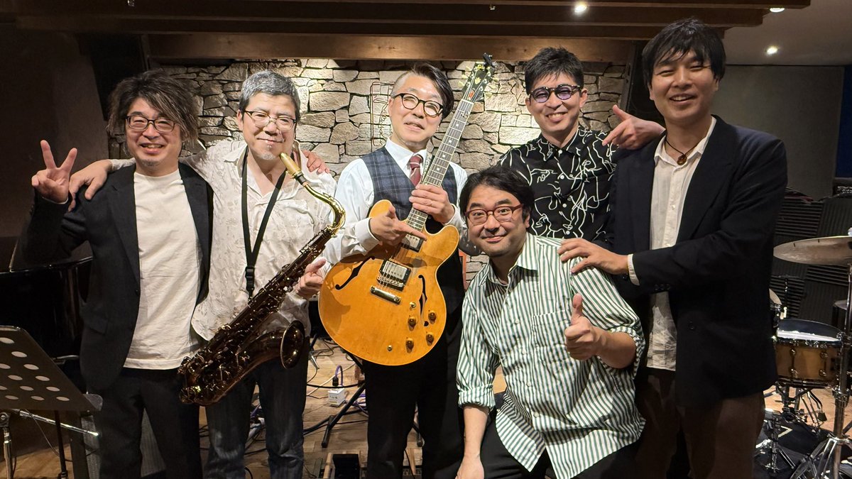 久保田カルテット@渋谷BODY&amp;SOUL
2nd.でまさかのサプライズ、久保田さんの歌で「HAPPY BIRTHDAY」をいただきました！

客席でこんな形で祝っていただくのは人生初。
こそばゆくも、とても嬉しい時間でした。

素晴らしいライブに感謝です！