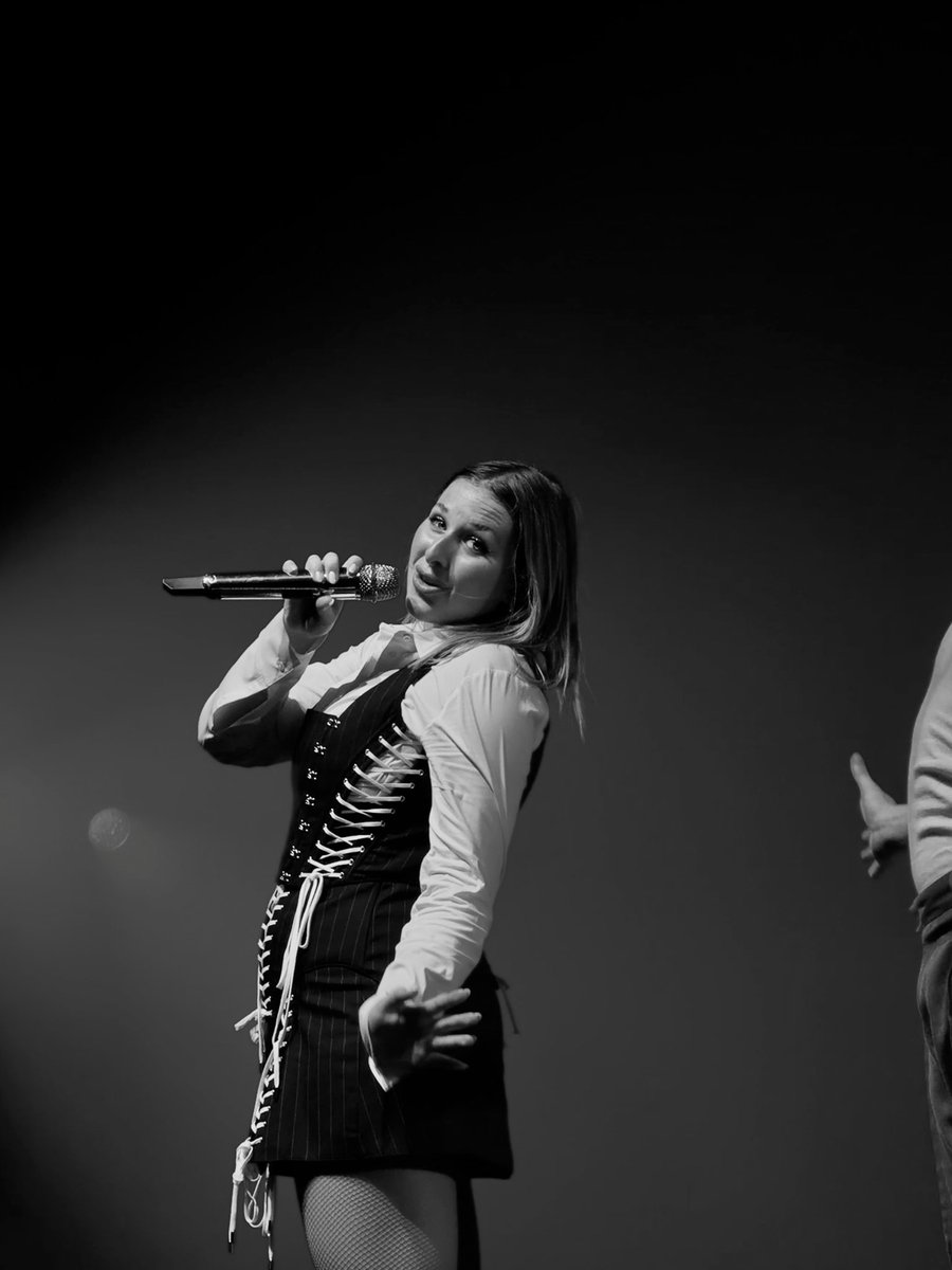 𝒥𝓊𝓈𝓉𝒾𝓃ℯ tweet media