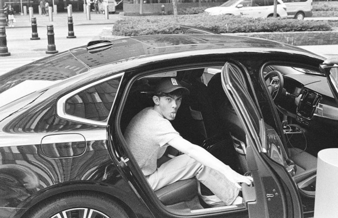 a :) joe locke defender tweet media