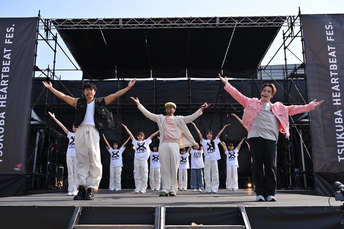 THFes_official tweet media