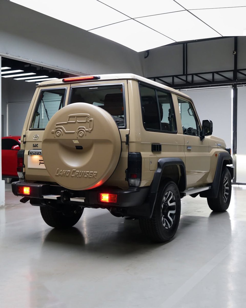 ThrottleCars's tweet image. Toyota Land Cruiser 71 Hardtop Short Wheel Base S-DLX 2.8 💛💛