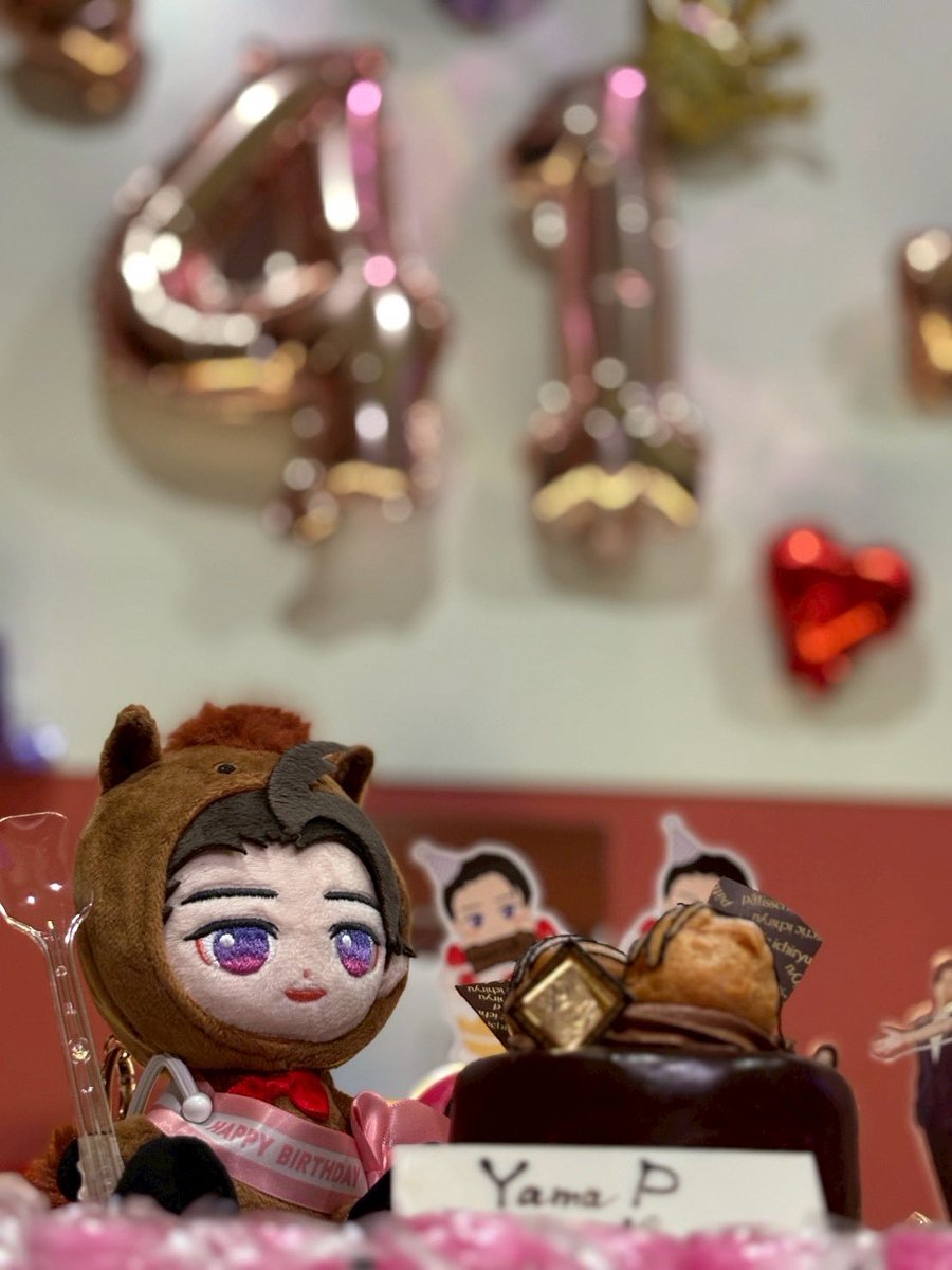 ma-ri☻ tweet media