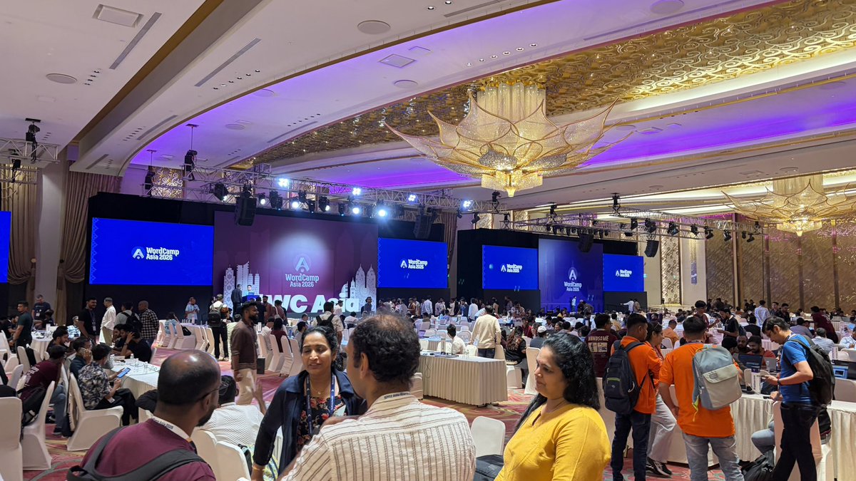 くーつ tweet media