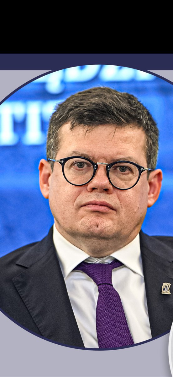 Karol Karolix tweet media