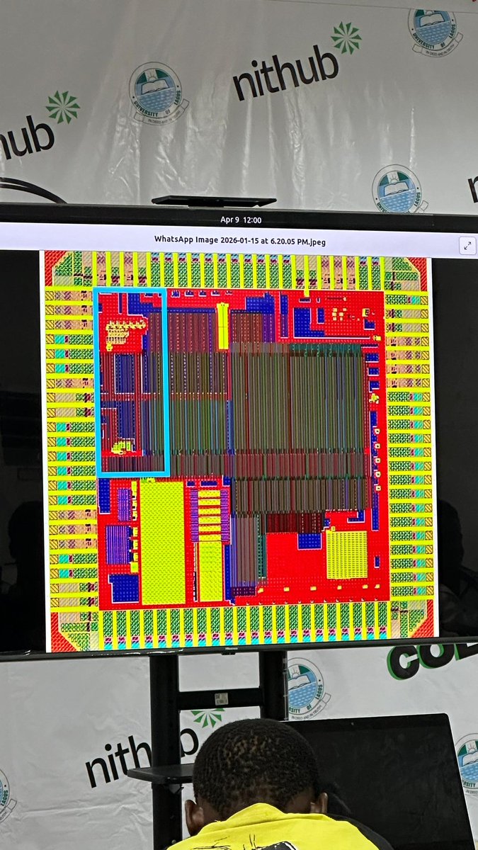 techsis_1813's tweet photo. I'm taking chip design classes at @nithub_lag and all I can say is that chip design is crazy!😂

P.s: Chip design is the design of Integrated Circuits 😗
#girlengr #chipdesign https://t.co/68tBAmqIwK