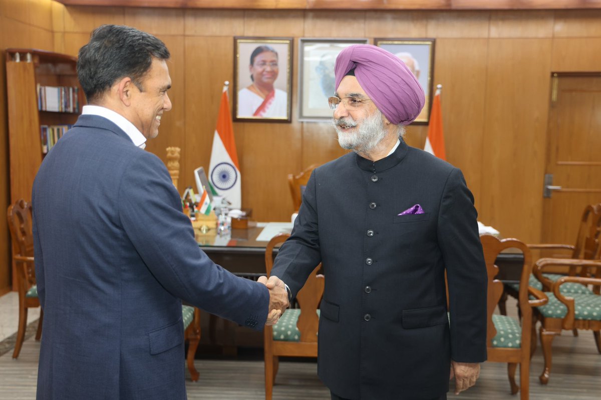 Lok Niwas Delhi 🇮🇳 tweet media