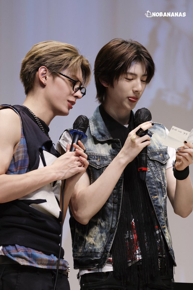 Nobananas tweet media