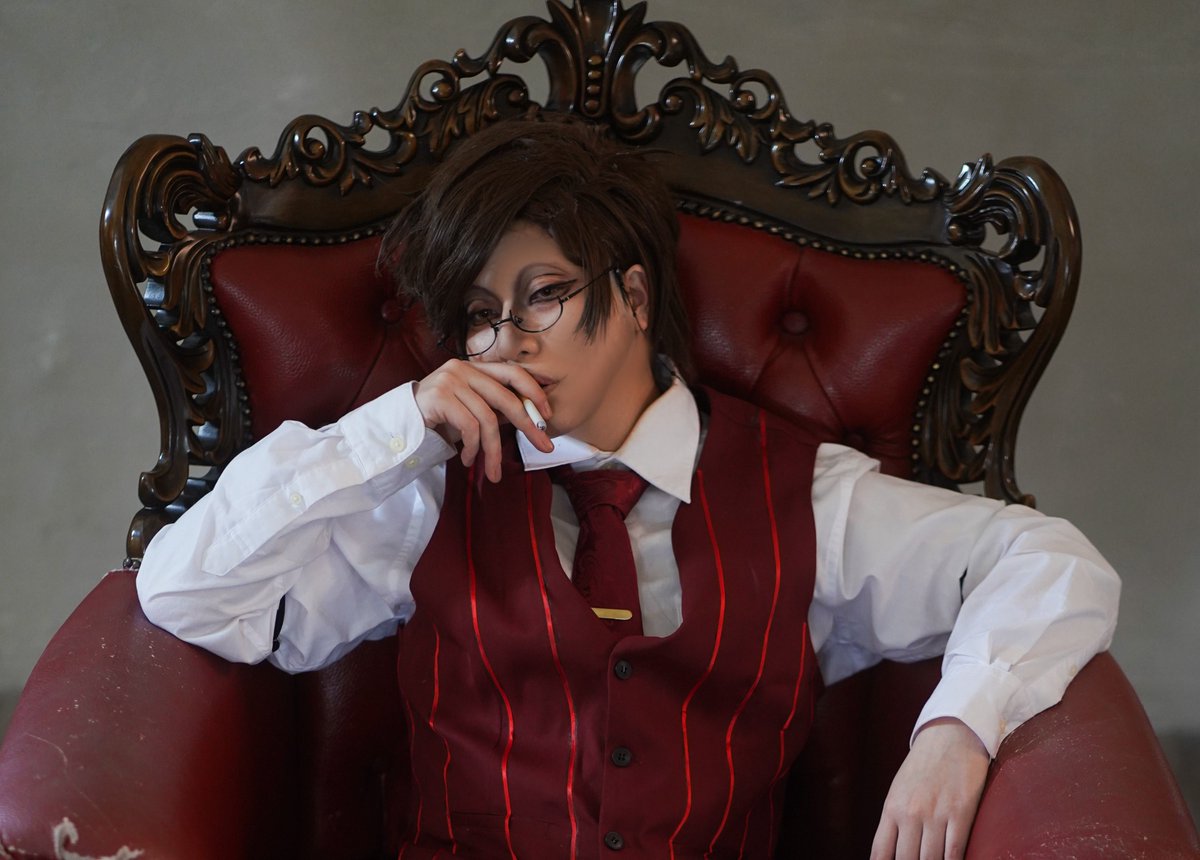 ⚠️コスプレ⚠️cosplay
ハズビンホテル
生前アラスター

上げ直しです💦先程の消しちゃったけど
反応ありがとうございます😭

 #HazbinHotelcosplay 
 #HazbinHotel