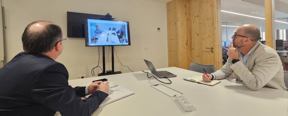 Primera reunión de trabajo del concejal <a href="/MiguelBusquetsS/">Miguel Busquets</a> <a href="/ajuntpalma/">Ajuntament de Palma</a> con #Sirt centrada en la presentación de su portfolio de soluciones tecnológicas y servicios avanzados. Un encuentro clave para conocer nuevas herramientas en transformación digital, ciberseguridad e innovación.