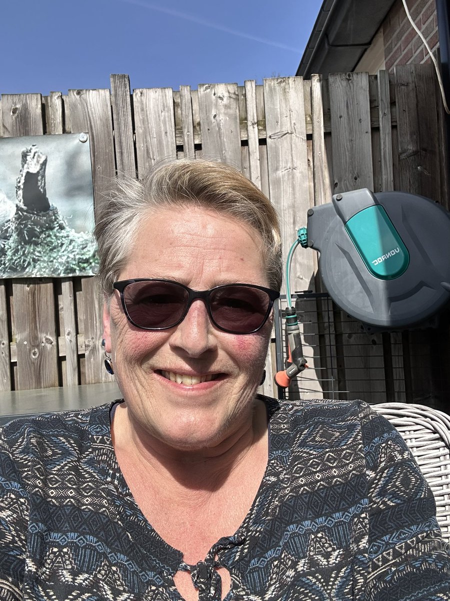 hilda v stuivenberg tweet media