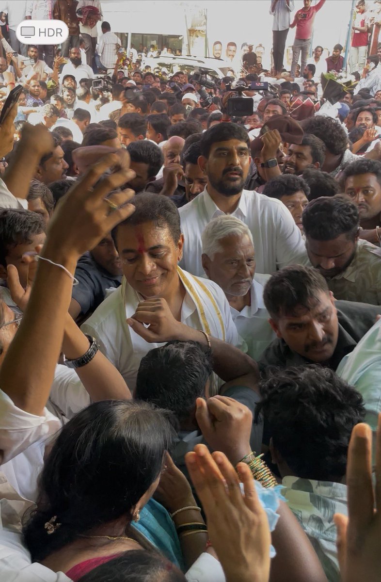 SKodidhela's tweet image. Welcome Jeevan Reddy garu to BRS ✊🏽
A leader who dedicated 42 years of service deserves respect and recognition.

#WelcomeJeevanReddy #BRS #TelanganaPolitics

@KTRBRS @RSPraveenSwaero @BRSparty