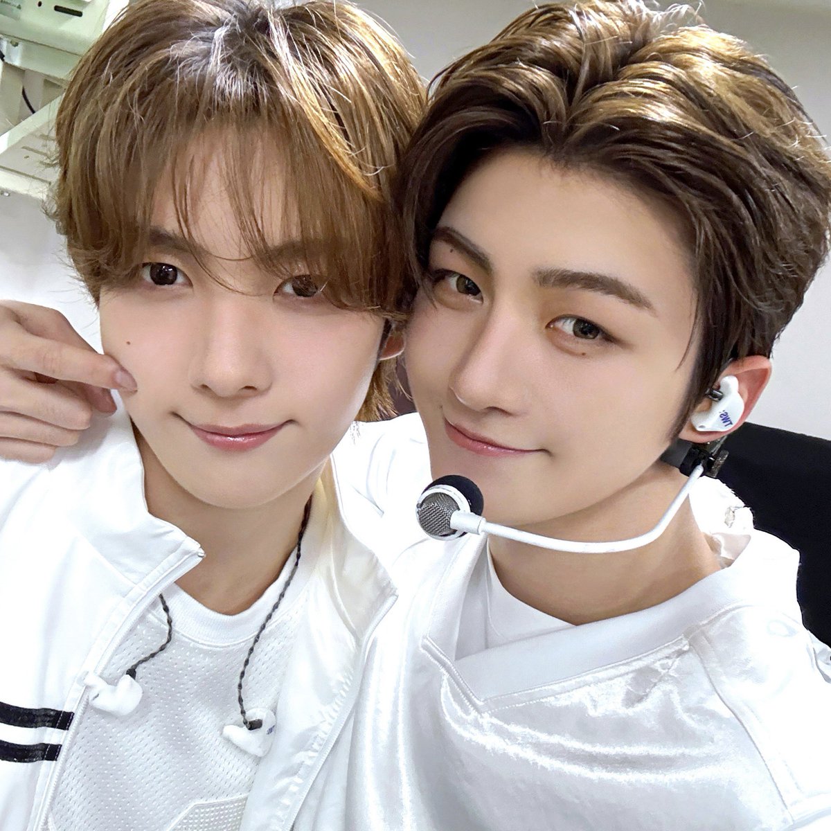 멍이... tweet media