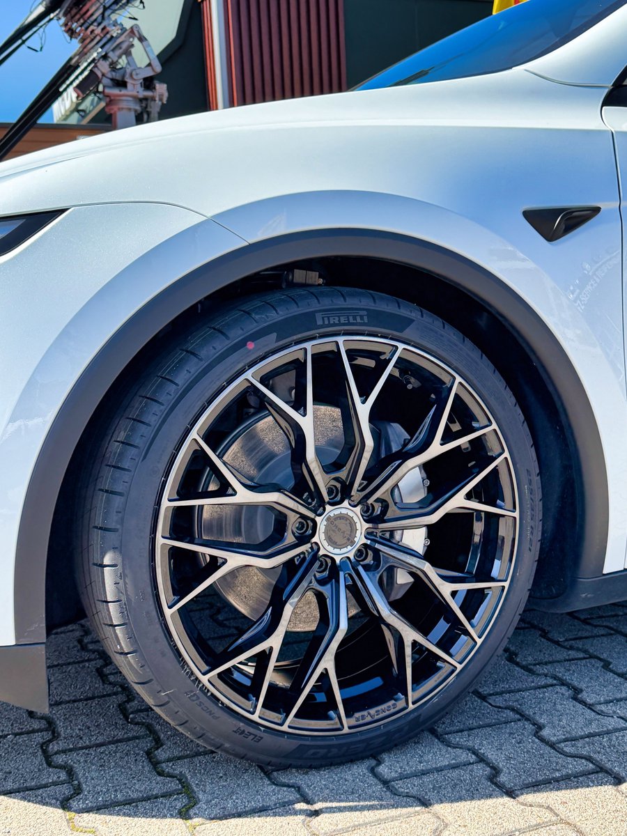 Reifen Reber tweet media