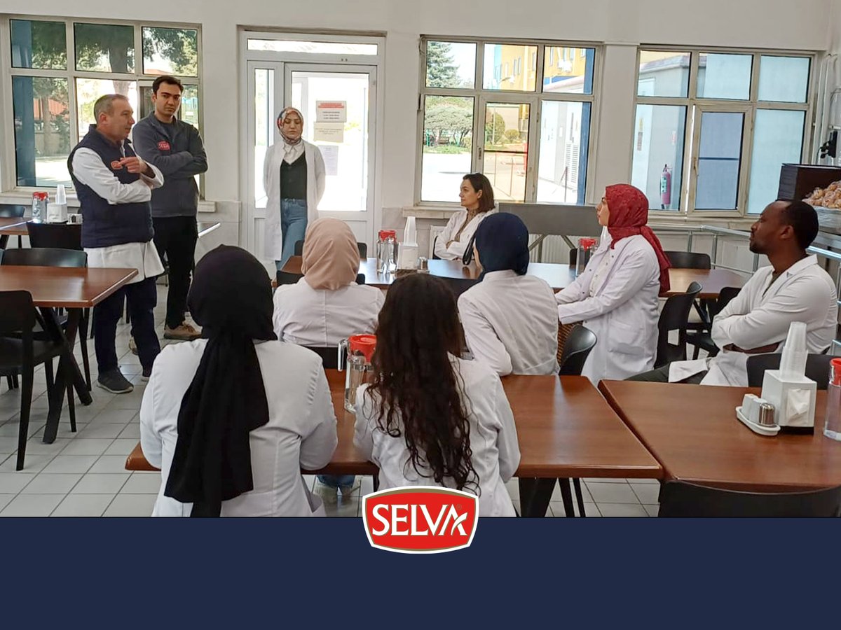 selvagida's tweet photo. Bugün Necmettin Erbakan Üniversitesi Mühendislik Fakültesi Gıda Mühendisliği Bölümü 3. Sınıf öğrencilerini fabrikamızda ağırlamaktan büyük memnuniyet duyduk.

@NEUniversitesi 
#Selva #SelvaMakarna #GıdaMühendisliği #TeknikGezi #NEÜ #MühendislikFakültesi https://t.co/LFu4Ahyb5f