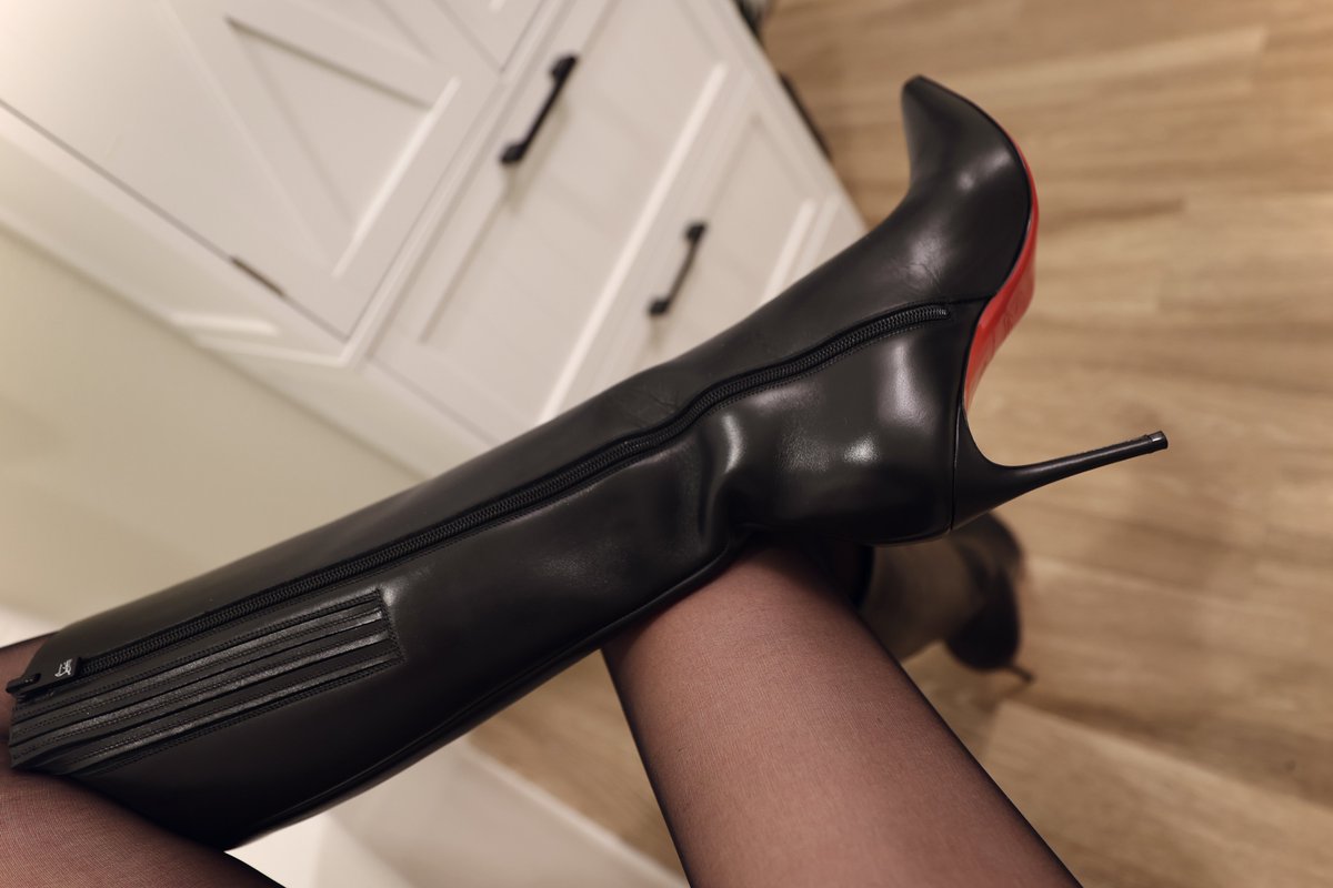 Mistress Alessa tweet media