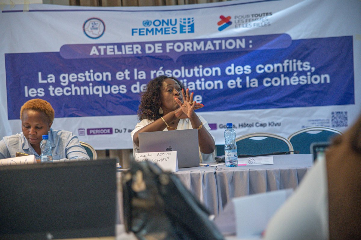 synergie_FPS's tweet photo. Les participantes ont également exploré les pratiques locales de résolution des conflits ainsi que le rôle des femmes, déjà joué et à renforcer, dans la promotion de la paix.
2/2
#Paix #FemmesEngagées  #CohesionSociale
@ONUFemmesRDC @ffcrdc https://t.co/wqSb0ZkprM