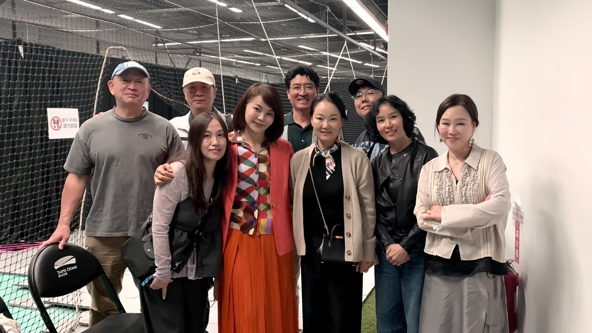 𝑀𝒩 ❄️ #PLAY #THISISFOR tweet media