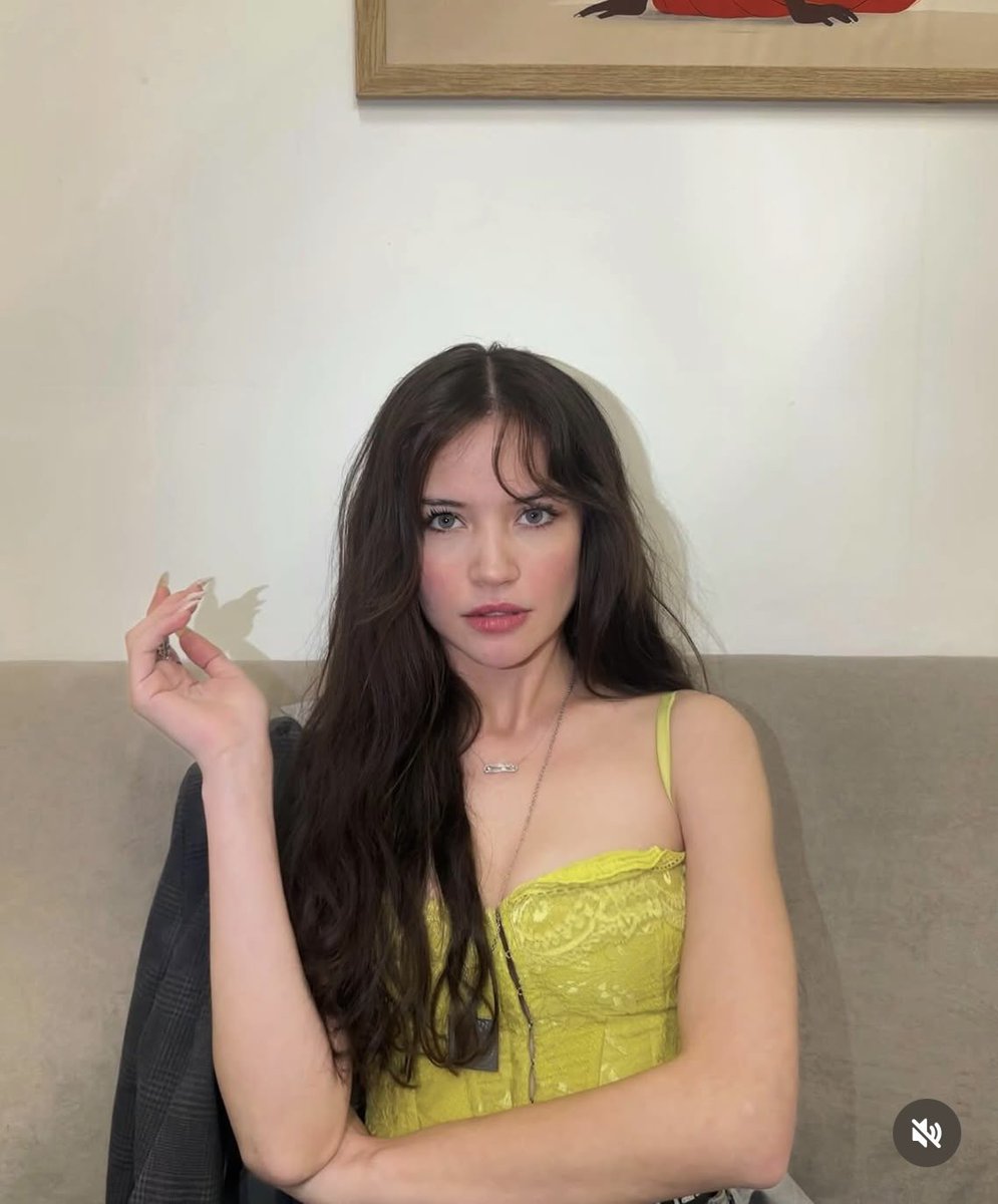 yasemin yaz tweet media